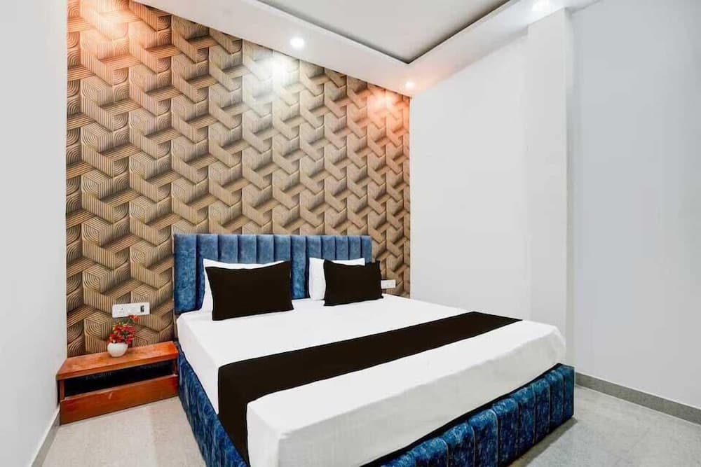 Siddhi vinayak inn