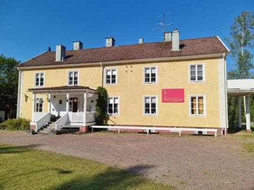 Lönneberga Hostel
