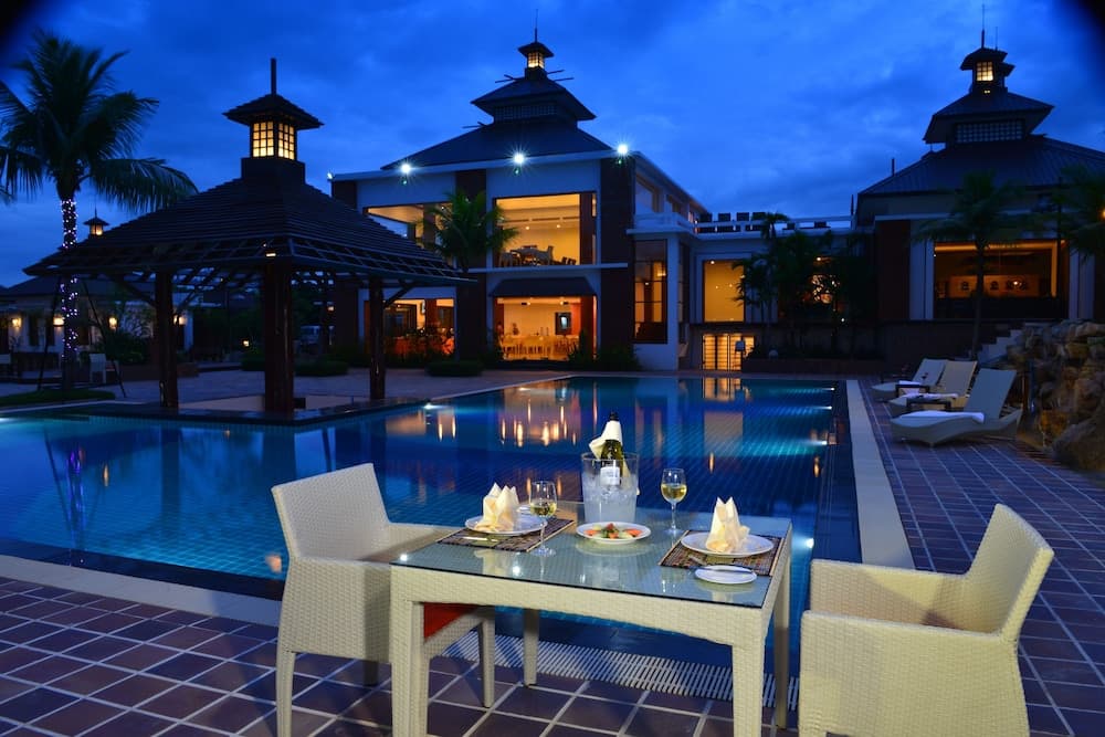 Thurizza Hotel