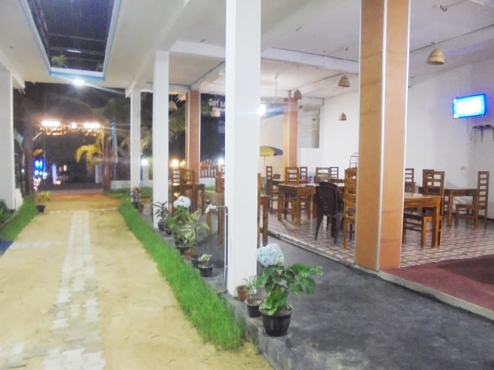 Surf Bay Resort