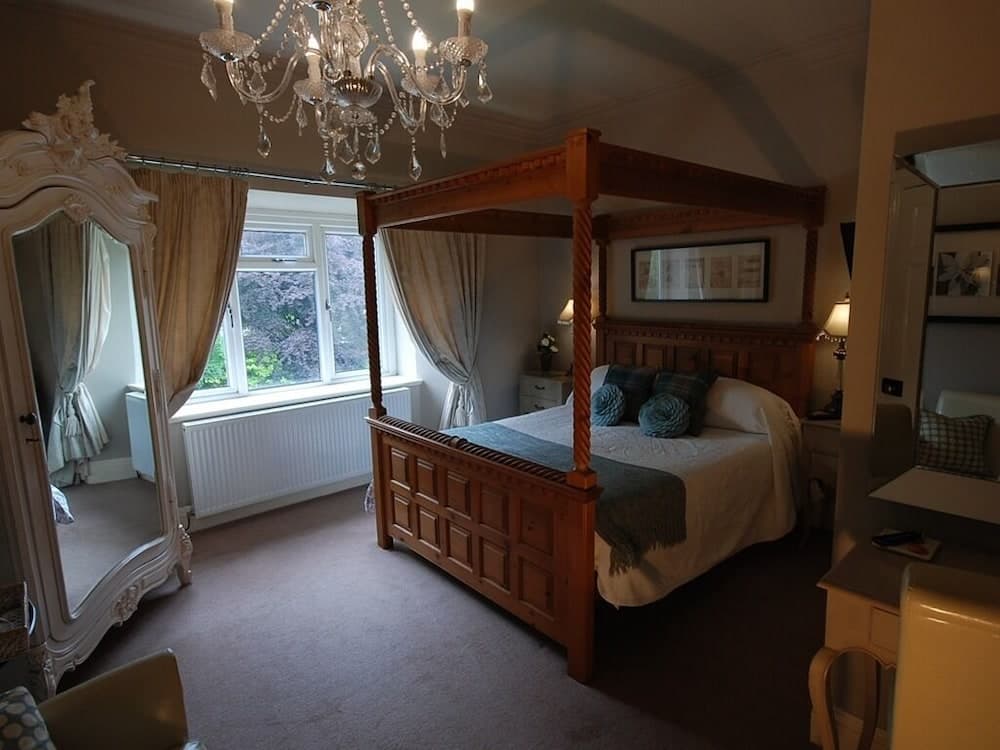 Hilton House
