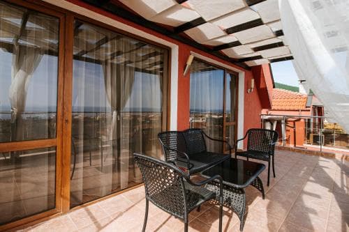 Red Iguana Hotel