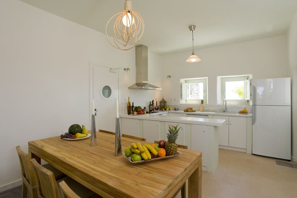 Blackrock Villa