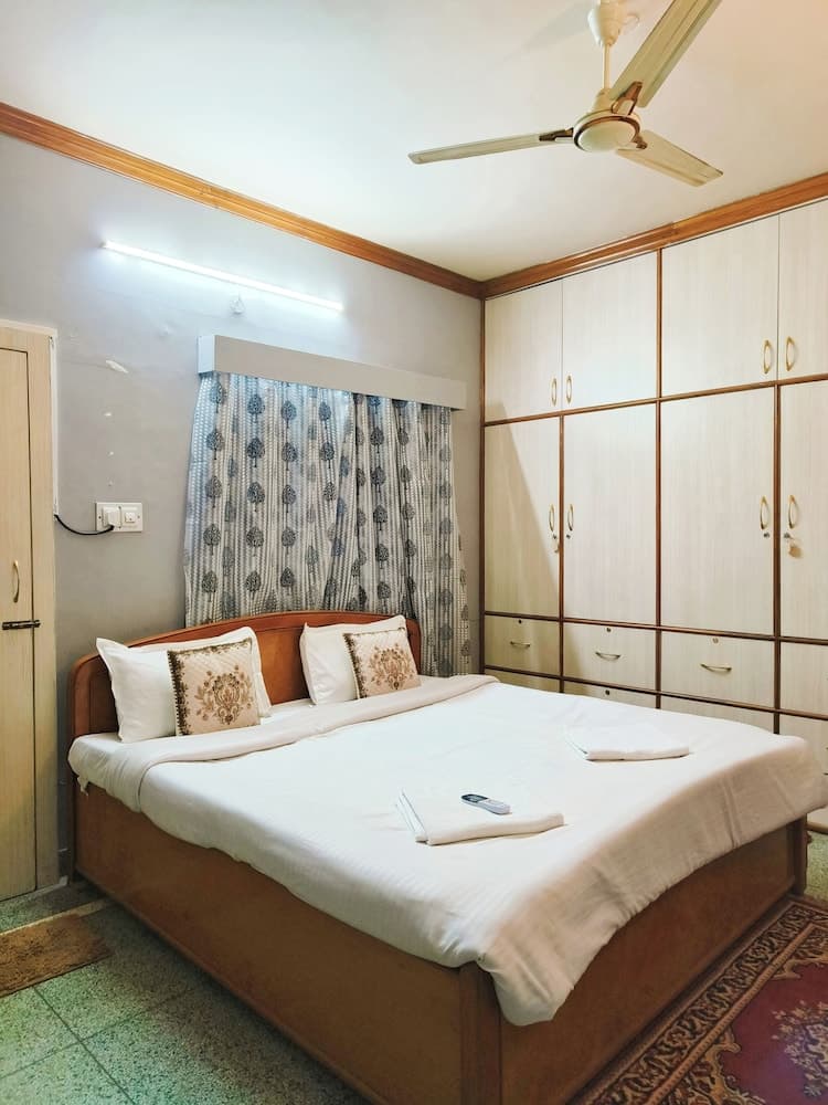 Ohh Hostler Jaipur