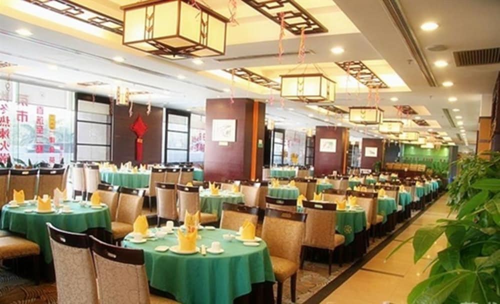 Lifu Hotel