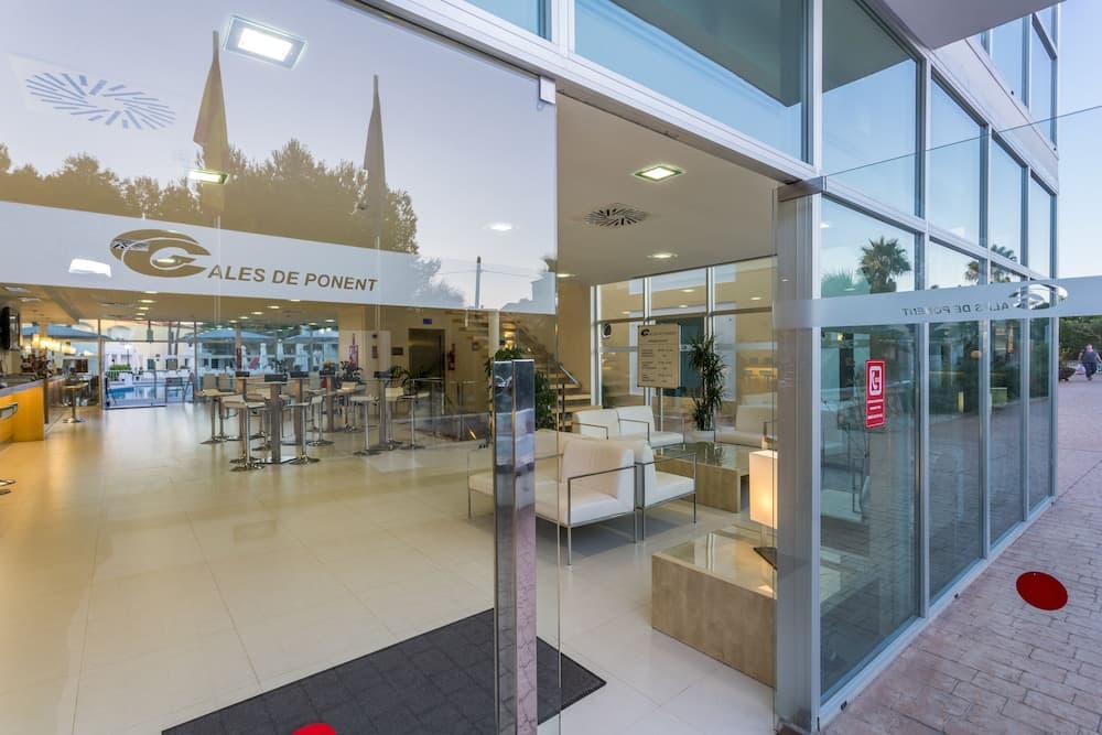 Apartaments Cales de Ponent