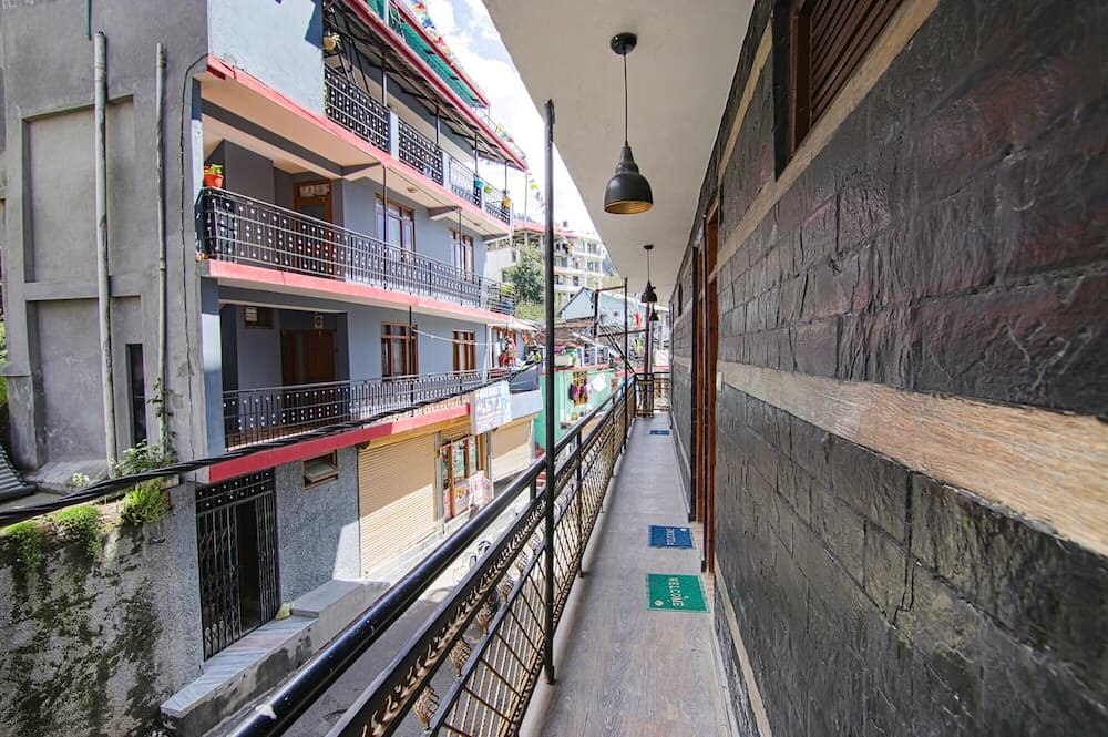 FabHotel Mahadev Cottage