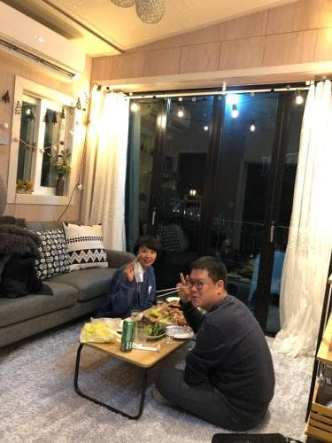 Us on Earth Guesthouse