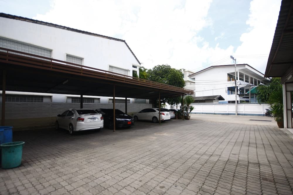 Mile Place