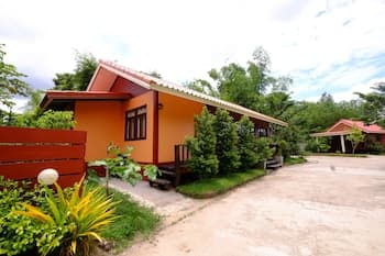 Baan Torfun Resort