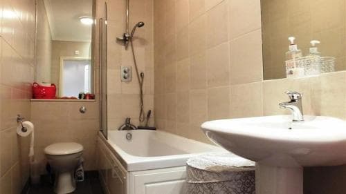 Flat 1, Belmont