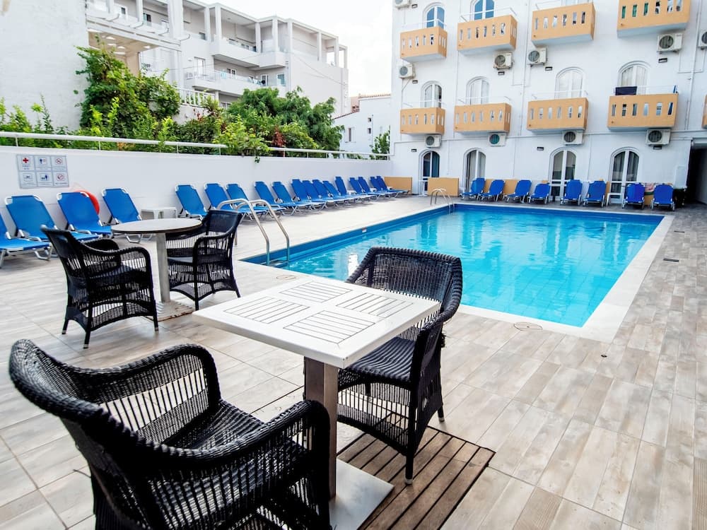 Pela Maria Hotel