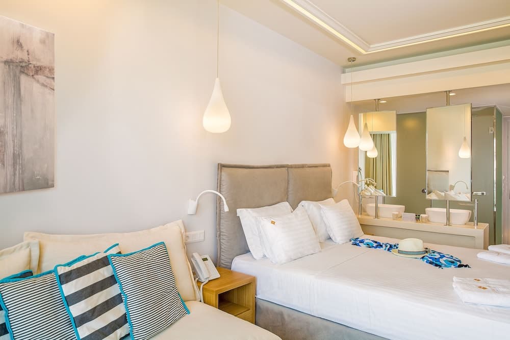 Samian Mare Hotel Suites & Spa