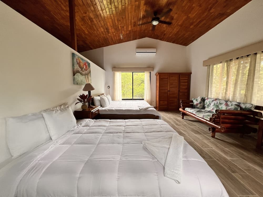 Blue Banyan Inn