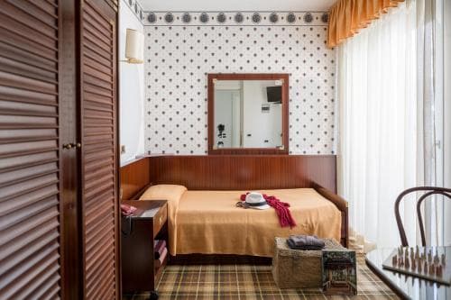 Hotel Astro