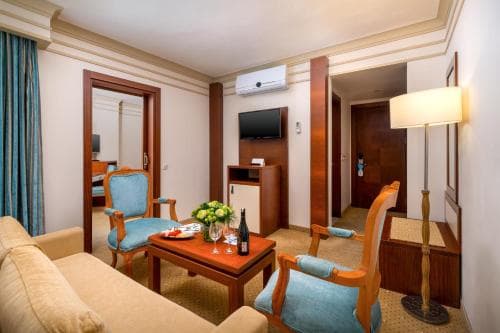 Villa Side Hotel