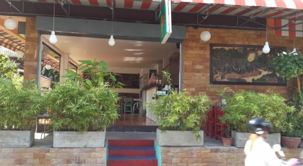 Kham Phai House