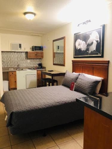 Pine View Motel