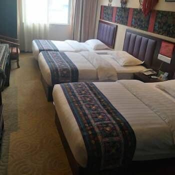 Midi Hotel