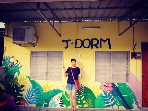 J Dorm