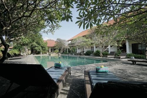 Bumas Hotel