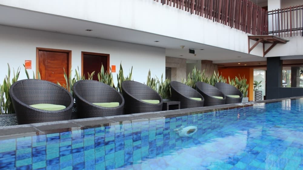 7 Days Premium Kuta Bali