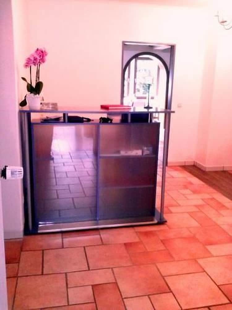 HOTEL GARNI STERNBERG