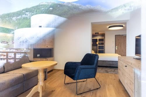Glanz & Glory Hotel