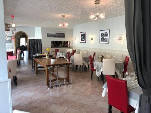 Hostellerie Les Terrasses De Corton