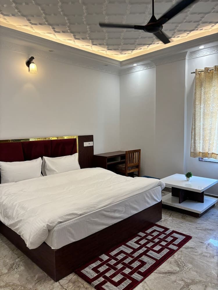 Hotel white inn