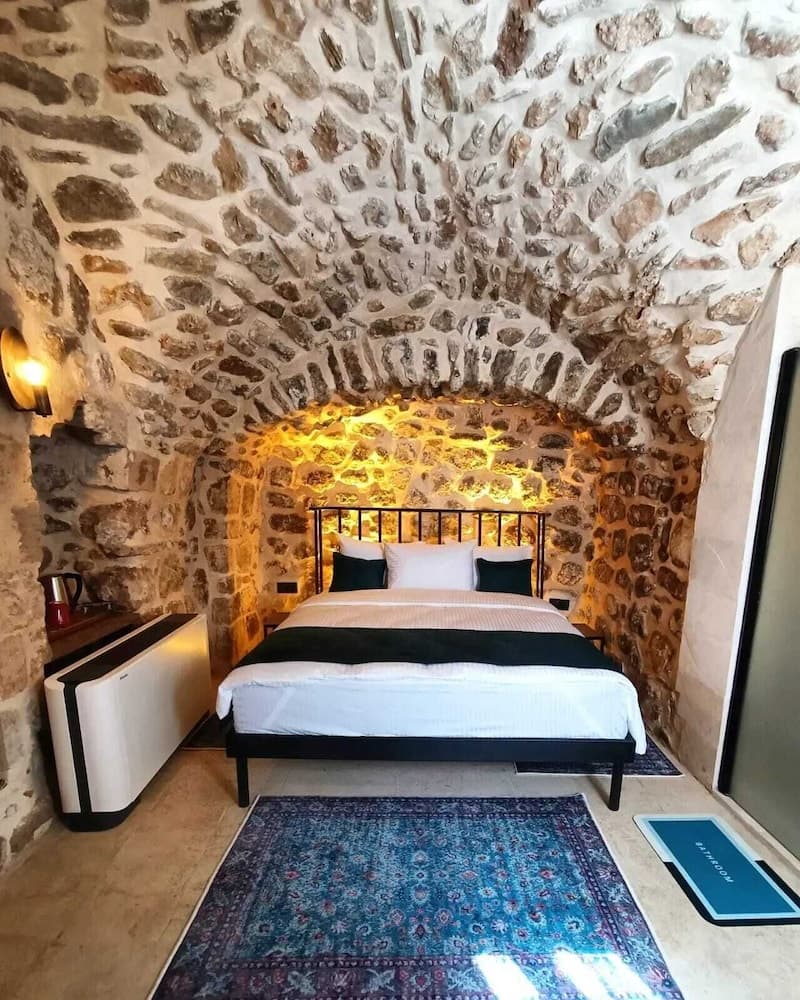 TUĞMANER Small House AJAR