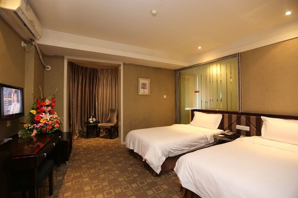 Totem Impression Hotel Wuhou Branch