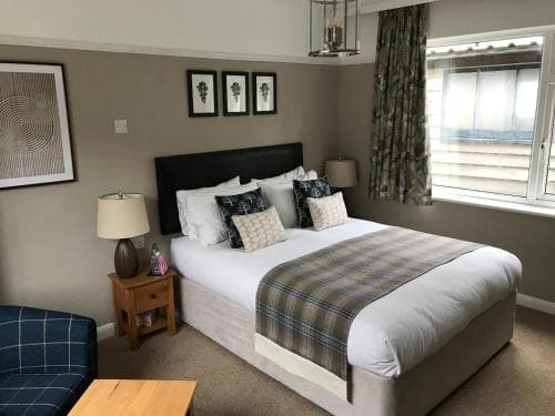 Oak Tree Lodge