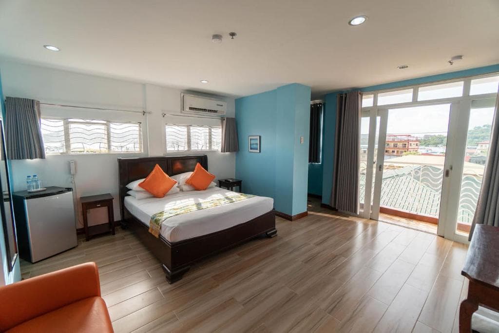 One Averee Bay Hotel