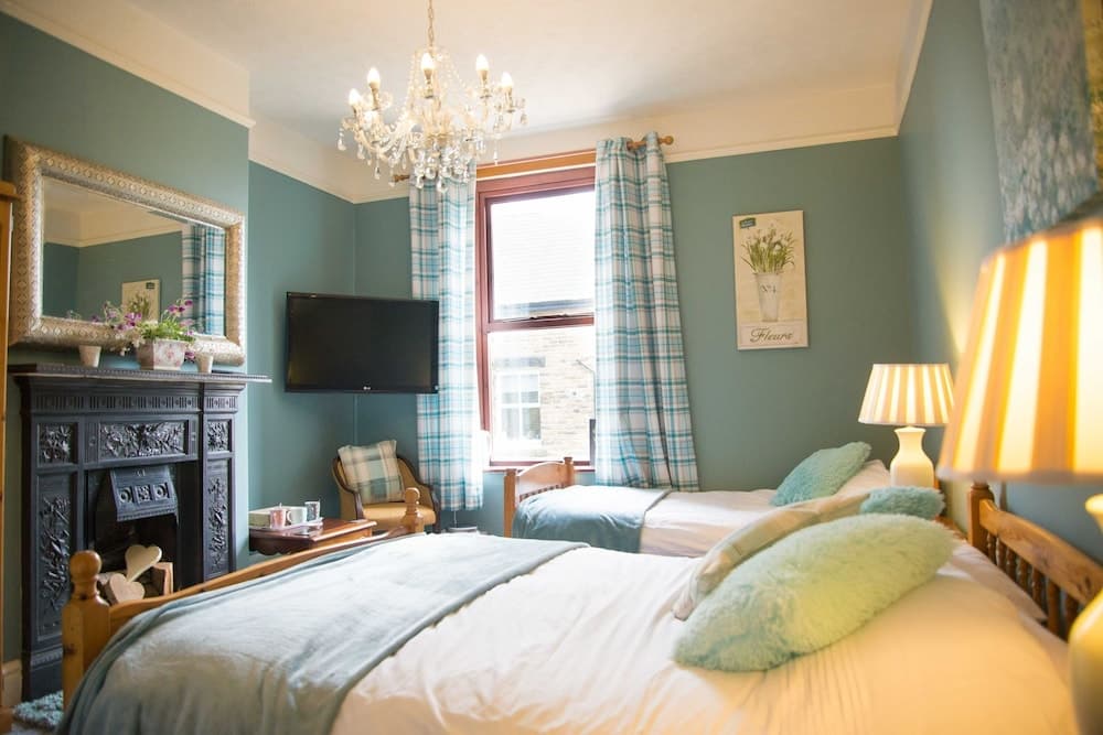 Compton Guest House