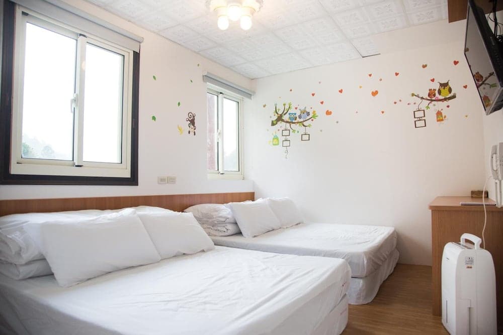 Fenchihu Hotel