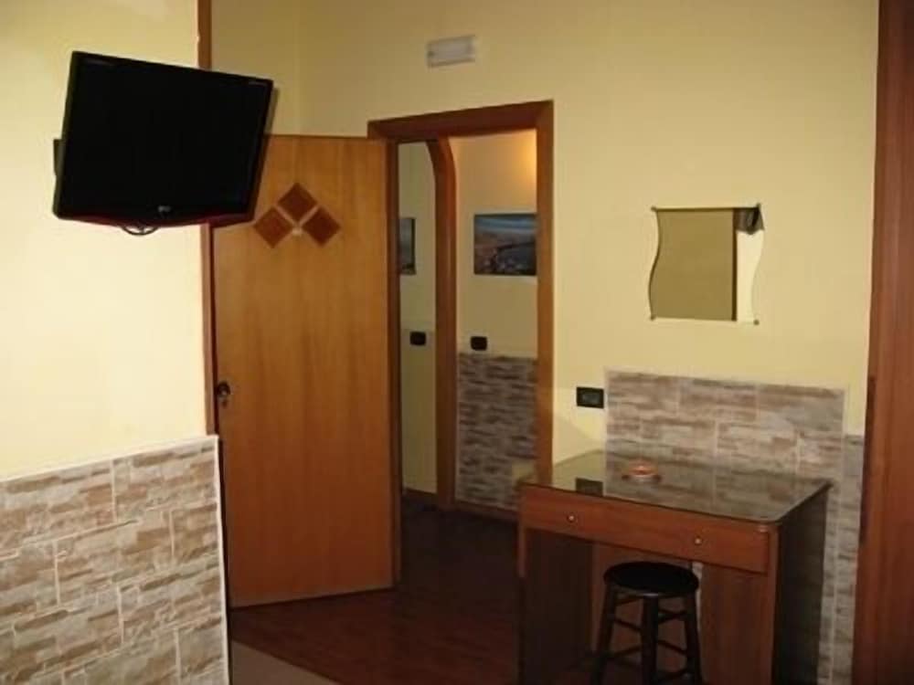 Hotel Iris