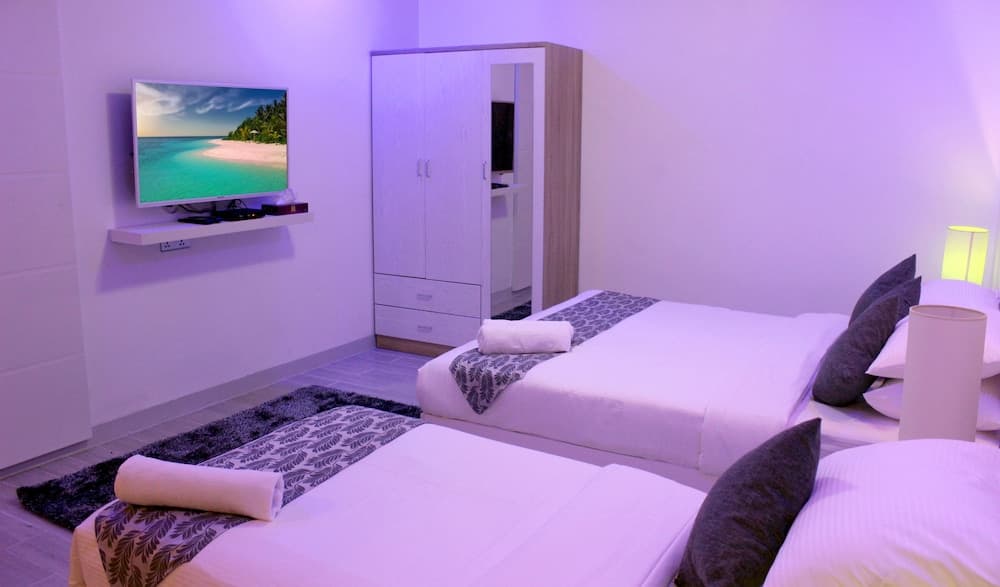 EM Beach Maldives