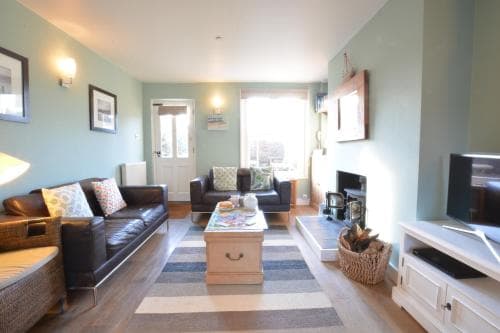 5 Coastguard Cottages