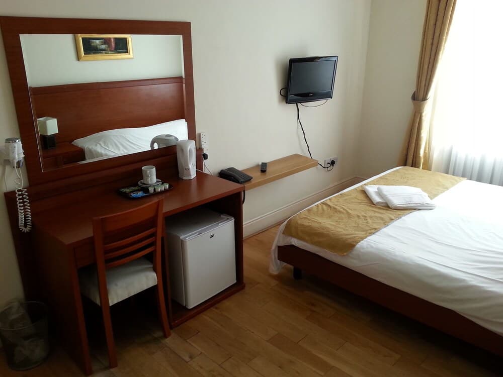 Corner House Hotel