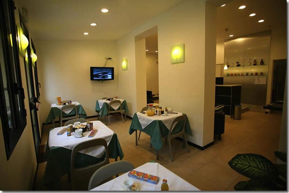 Hotel Paradiso
