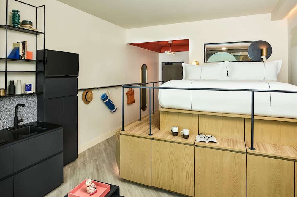 Catbird Hotel