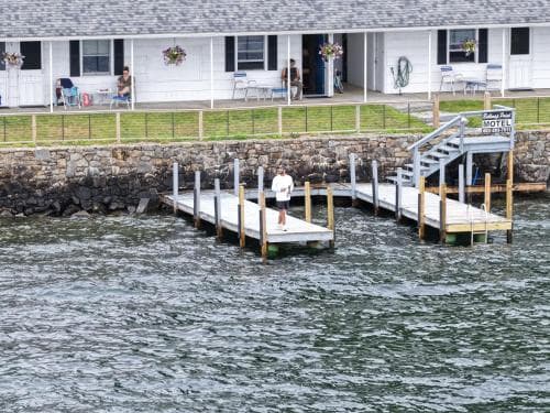 Belknap Point Inn