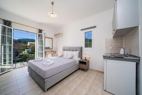 Dimitris Studios