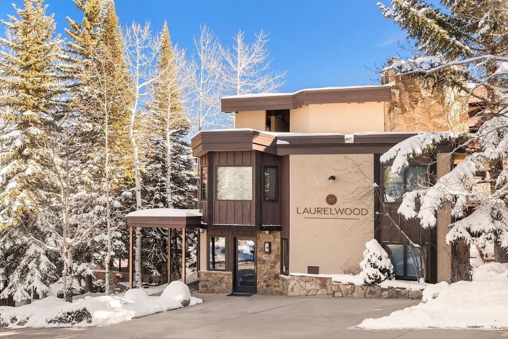 Laurelwood Condominiums 108