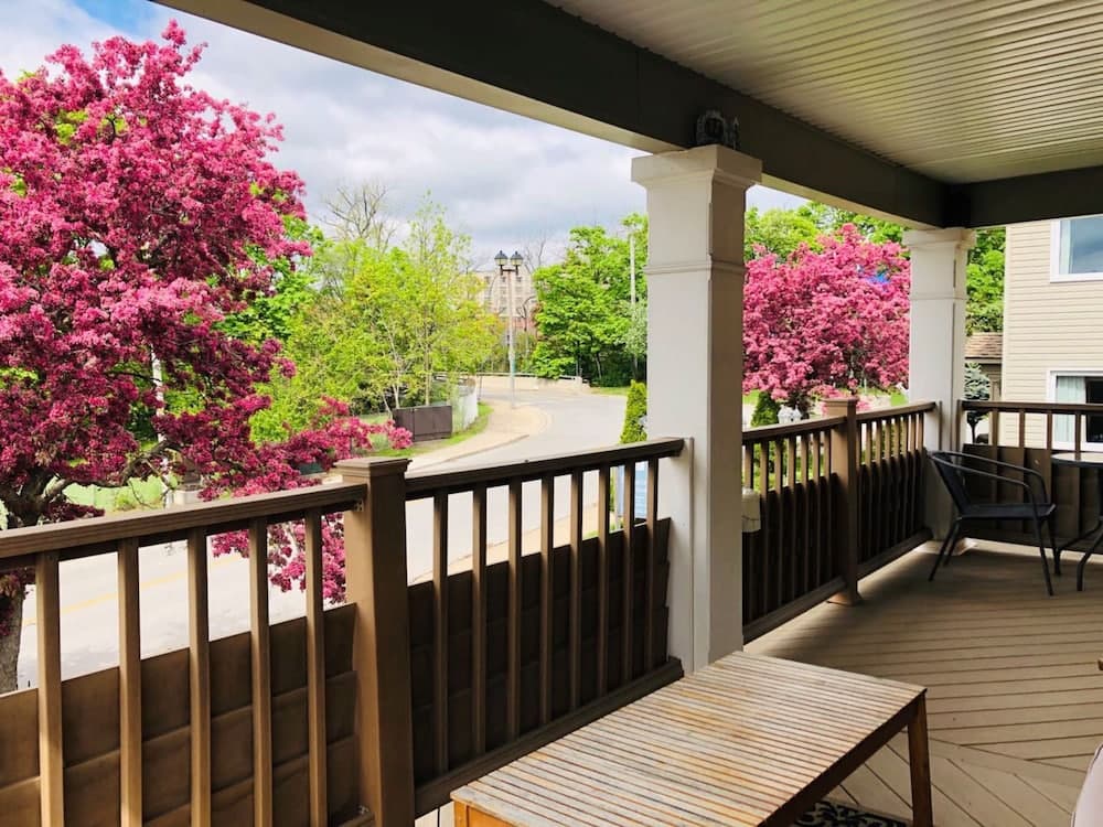 Acacia Bed and Breakfast