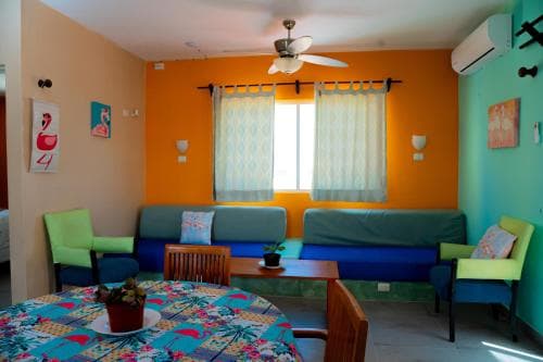 Flamingos Inn