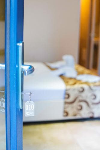 Jijo's Hotel