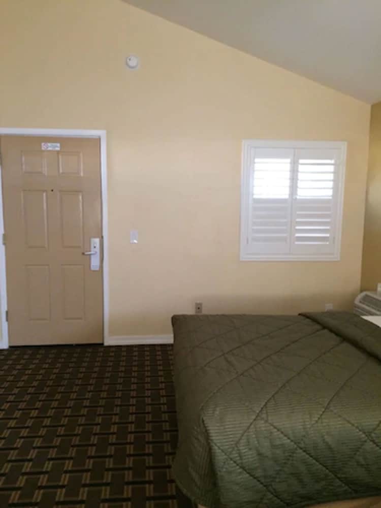 Pacific Best Inn