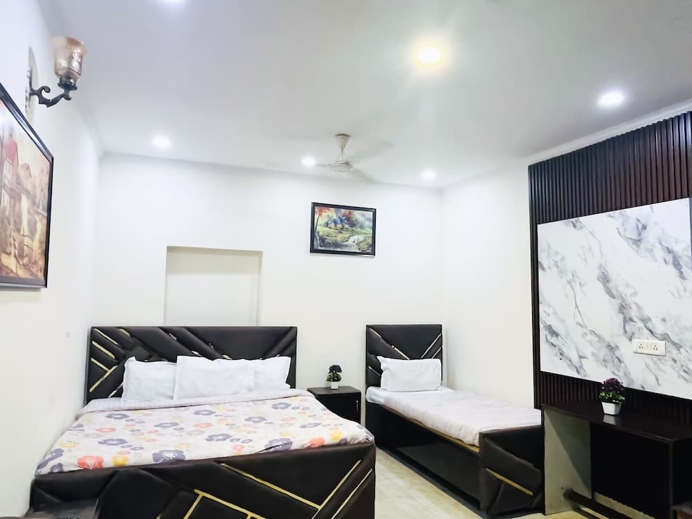 Tom and jerry residency